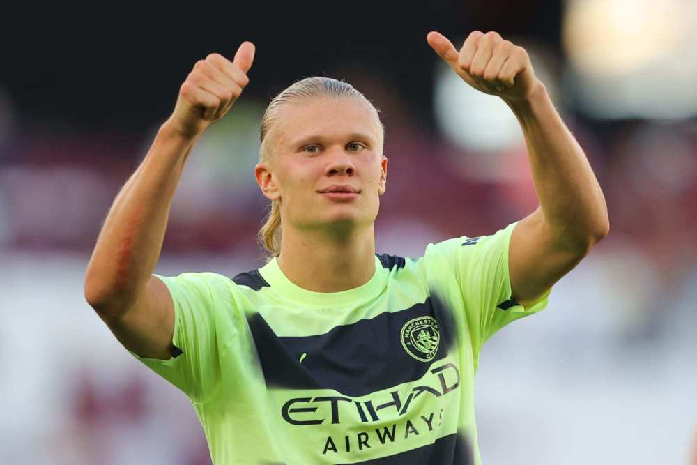 德媒：诺伊尔因为肠胃炎缺席了拜仁本周的训练（德媒：肠胃炎致诺伊尔无缘拜仁本周训练）