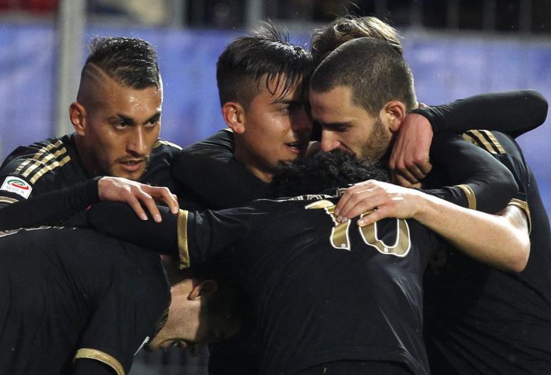 图片报：特狮12月中旬复出，巴萨准备在冬窗接受租借协议（德媒称特尔施特根预计12月中旬回归，巴萨冬窗或接受租借方案）