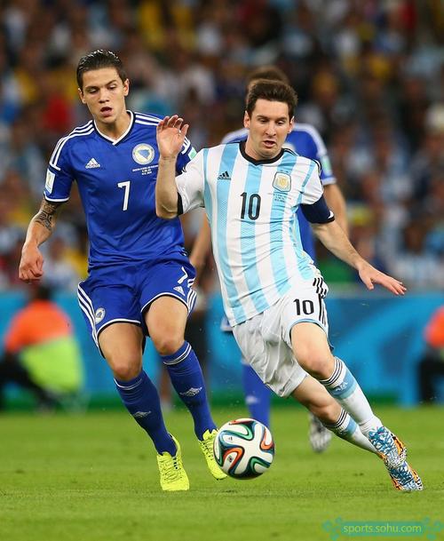 法甲新人王表现引关注